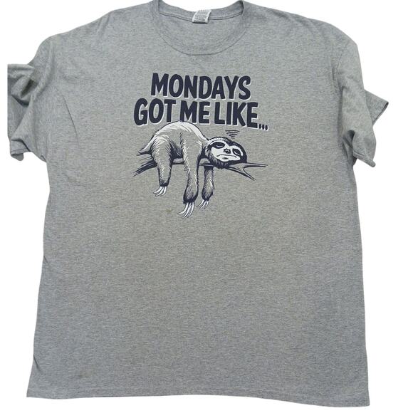 MONDAYS GOT ME LIKE A SLOTH Casual Fun Gray Blue Graphics T-Shirt Men's 2XL - Picture 1 of 9